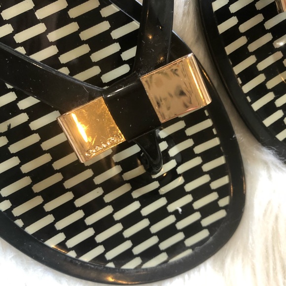 Coach Landon Black Jelly Flip Flop Sandals Size 6 - Picture 2 of 5